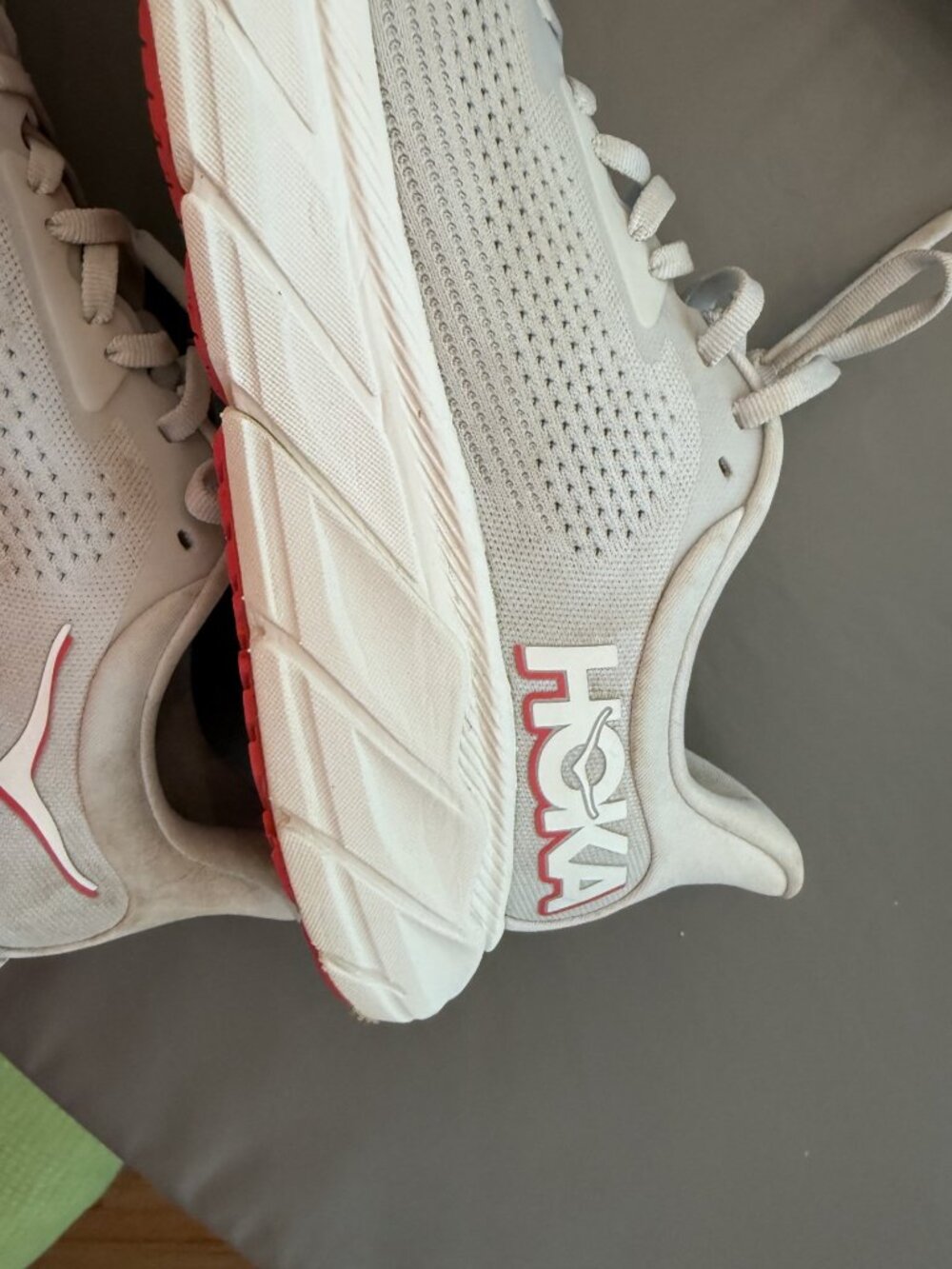 Hoka One One Women's Arahi 7 sneakers - Picture 4 of 8